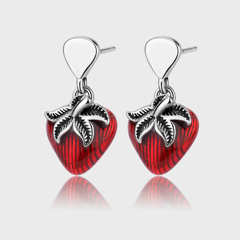S925 Sterling Silver Retro Simple Kaedo Drip Glue Strawberry Earrings